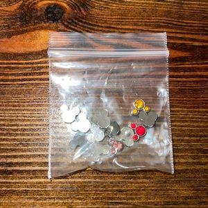 🩶 3/$15 🩶 NWOT Mickey Mouse Origami Owl Charms